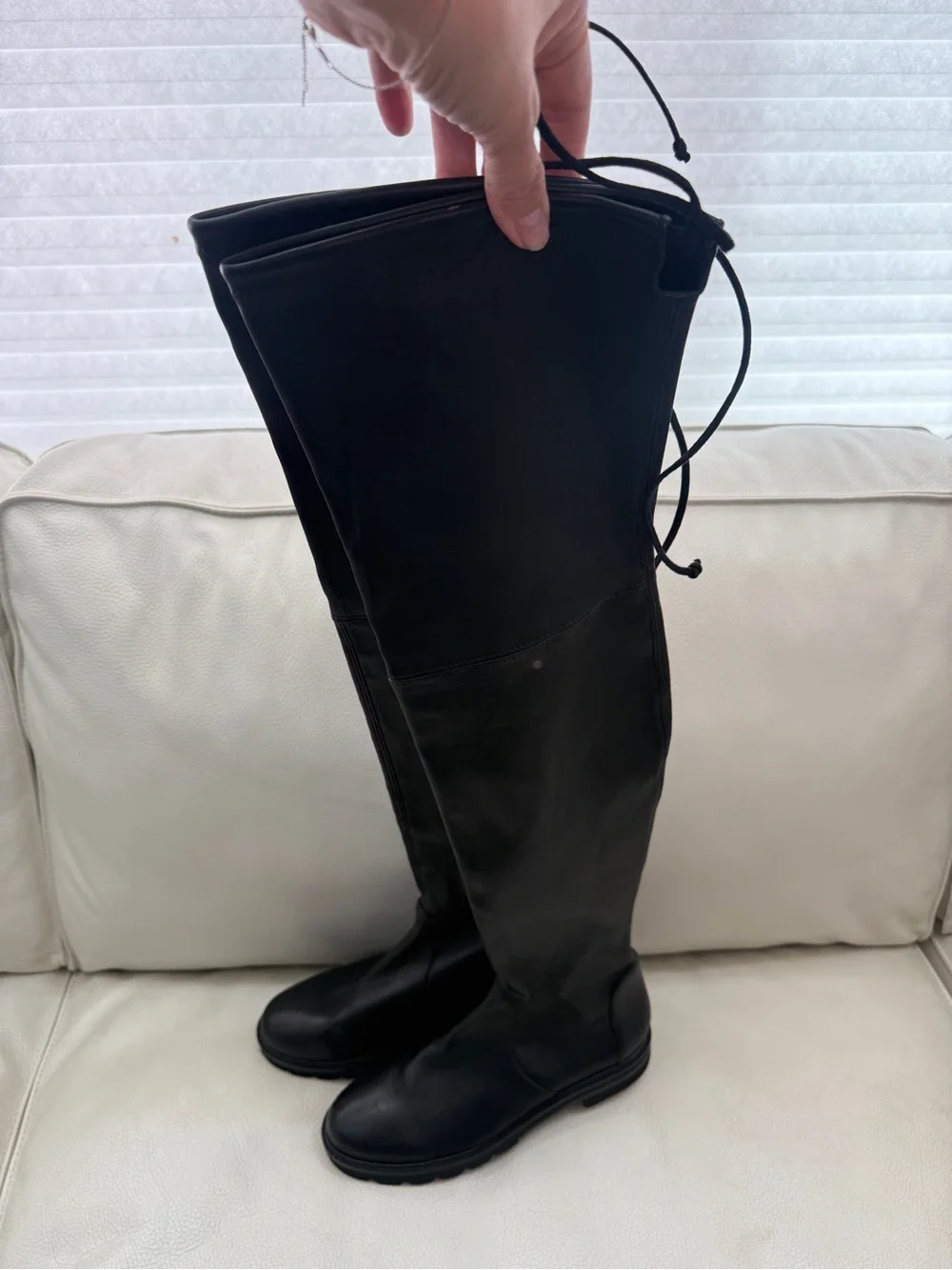 STUART WEITZMAN LOWLAND OVER-THE-KNEE BOOT in BLACK STRETCH LEATHER / SIZE 6